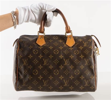 bauletto louis vuitton anni 80|Louis Vuitton anni '80, raro Monogram in tela e pelle, borsa.